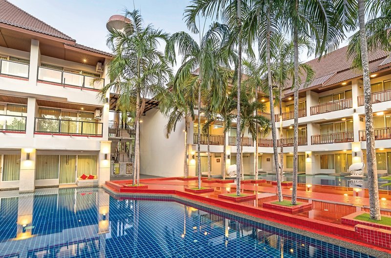 Lanta Sand Resort & Spa
