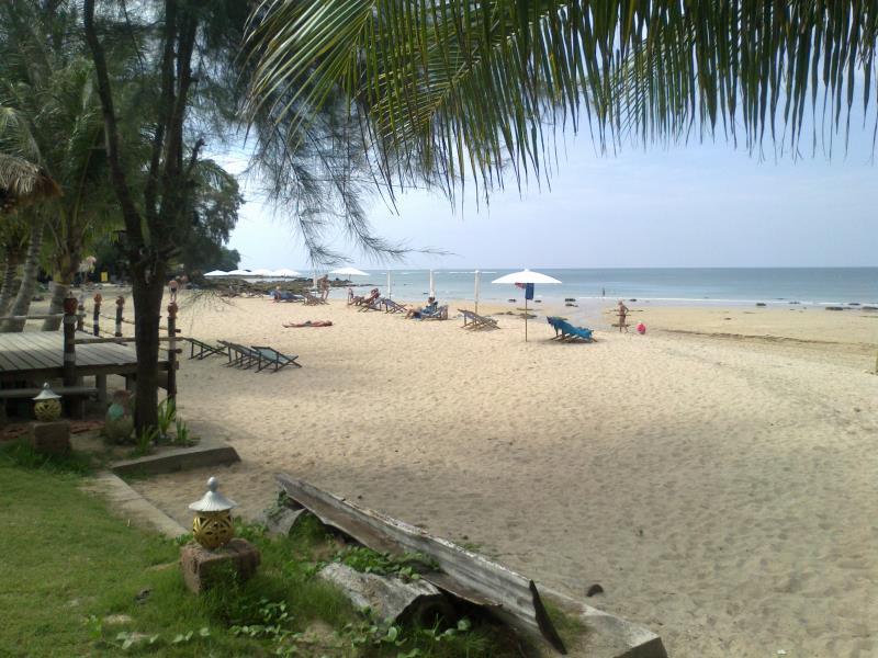 Good Days Lanta Resort