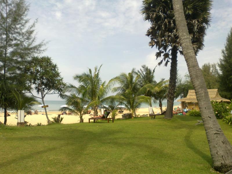 Good Days Lanta Resort