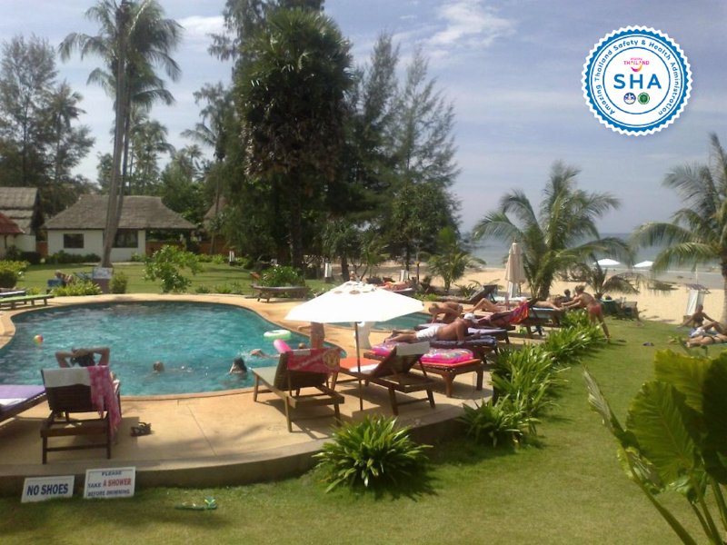 Good Days Lanta Resort