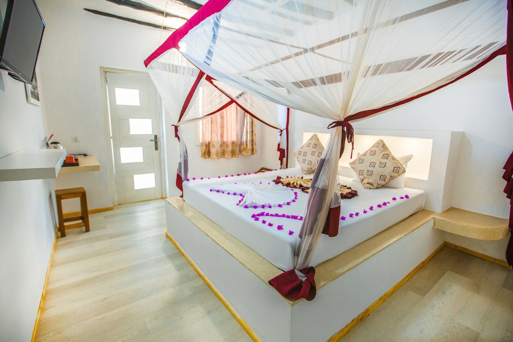 Ahg Dream's Bay Beach Hotel - Adults Only