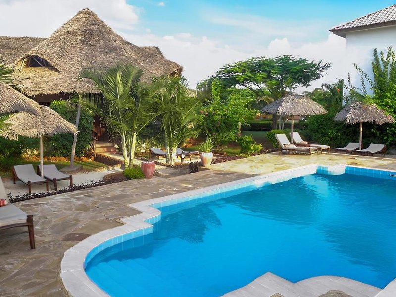 Hisia Nungwi Experience Hotel