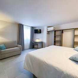 Hotel Hostal Quatre Llunes cazare Santa Pola
