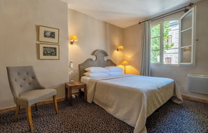 Hotel Hotel De L'amphitheatre cazare Arles