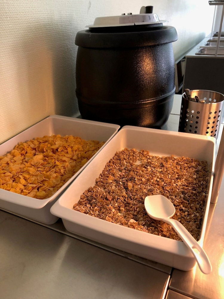 Hotel West Side Hotel