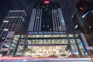 Hotel Riu Plaza Panama cazare Panama City