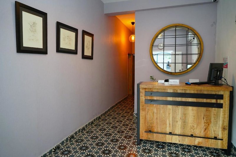 Hotel Hostal 53