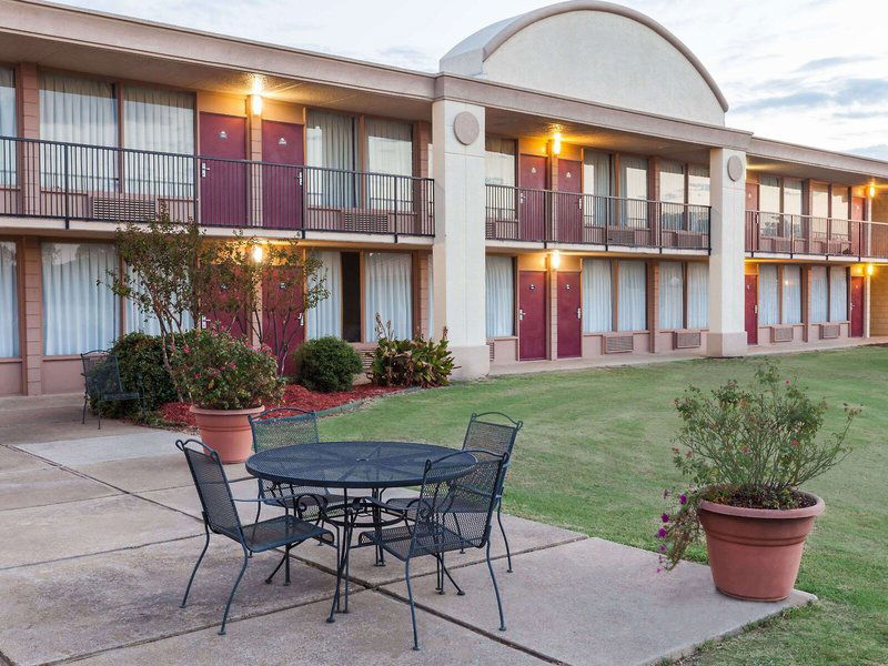 Hotel Park Hill Inn & Suites