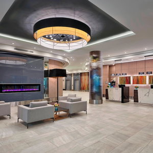 Hotel Delta Hotels By Marriott Edmonton Centre Suites cazare Edmonton