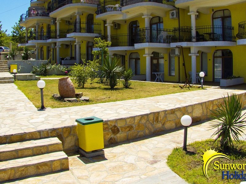 Hotel Green Hills