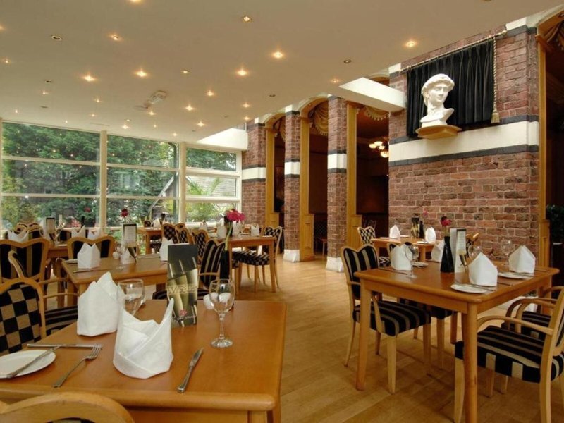 Liverpool Aigburth Hotel By Belvilla