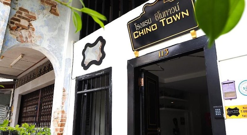 Chino Town Gallery Alley