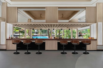 Courtyard By Marriott Phuket Patong Beach Resort