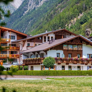 Hotel Pension Vier Jahreszeiten cazare Soelden