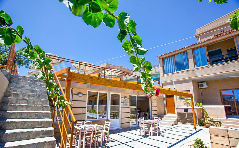 dal travel Gennadi Blue Hotel