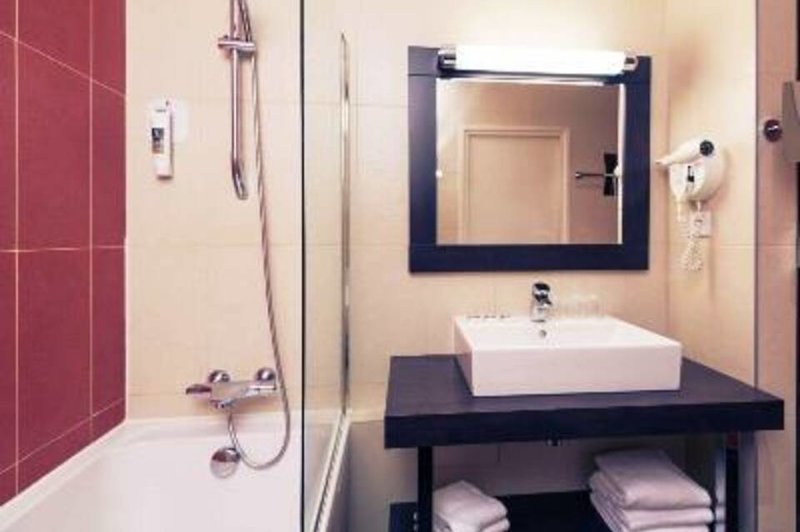 Hotel Mercure Maurepas Saint Quentin