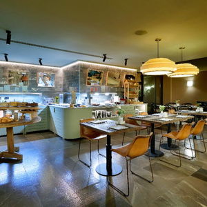 Hotel Barceló Oviedo Cervantes cazare Oviedo