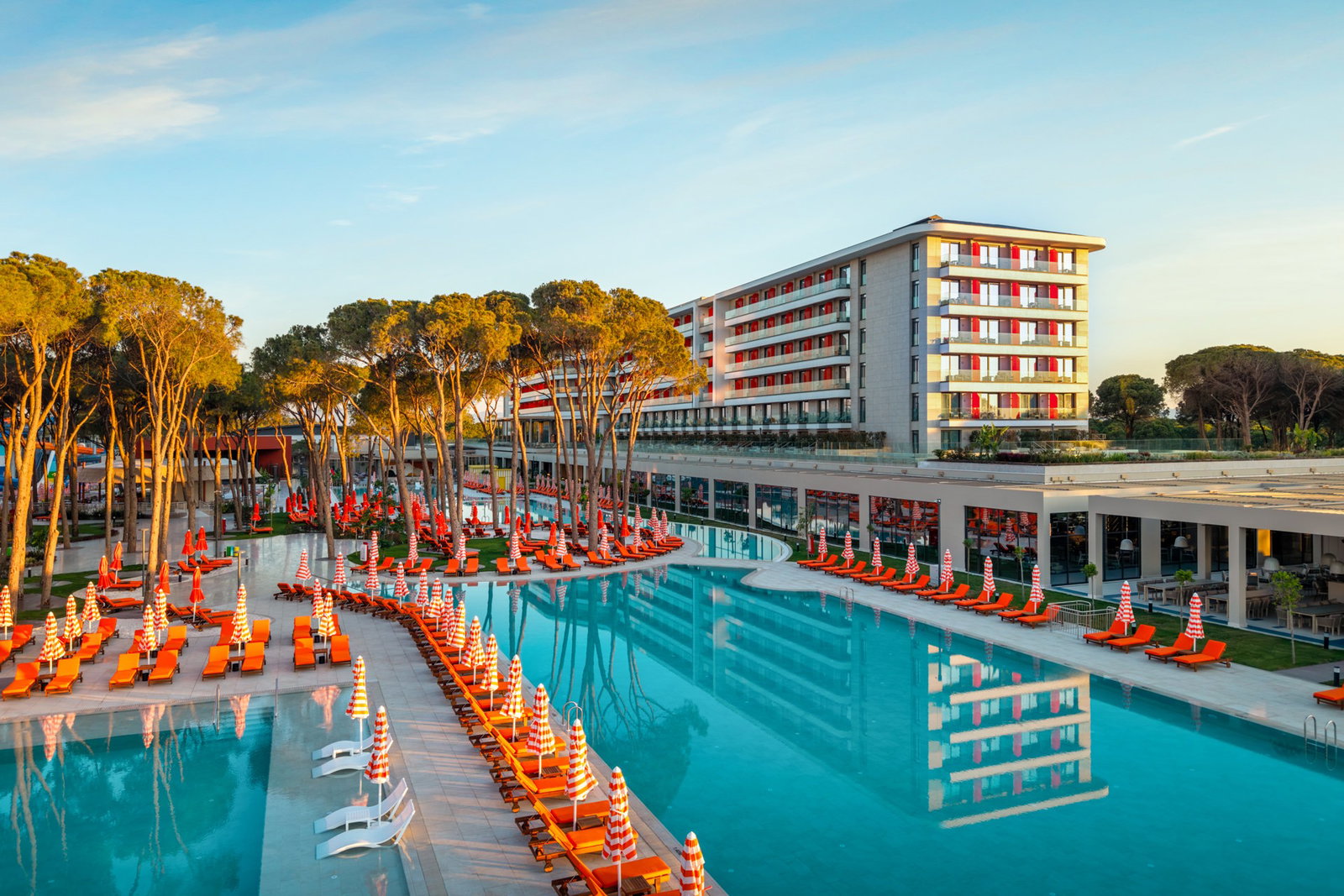 Hotel Trendy Perge Resort & Suites