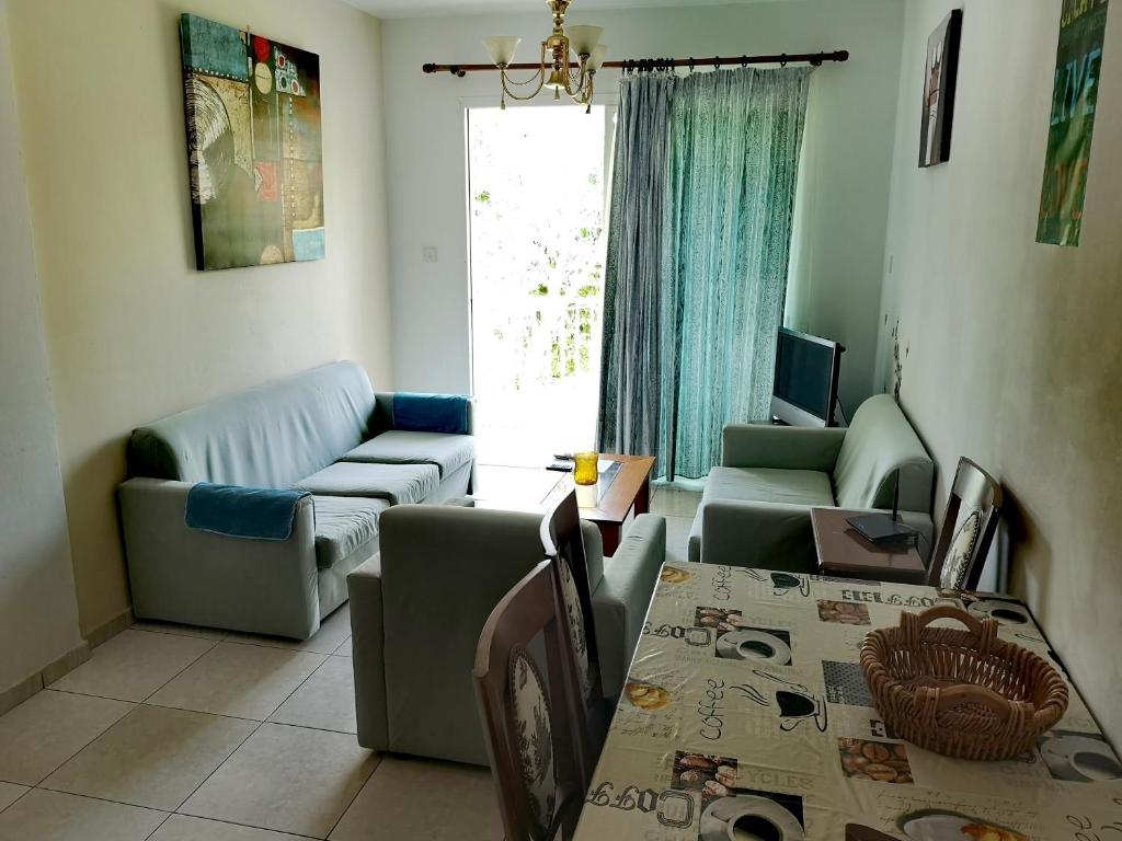 dal travel Faneromeni Court