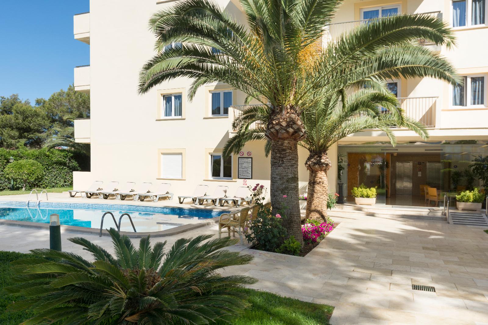 Cabot Tres Torres Apartamentos