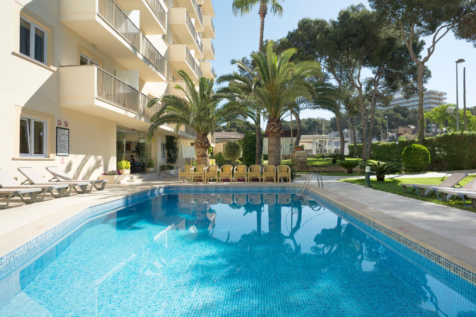 Cabot Tres Torres Apartamentos
