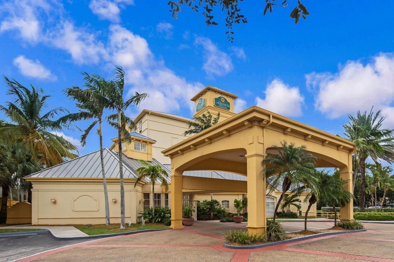 Hotel La Quinta Inn & Suites By Wyndham Miami Airport West