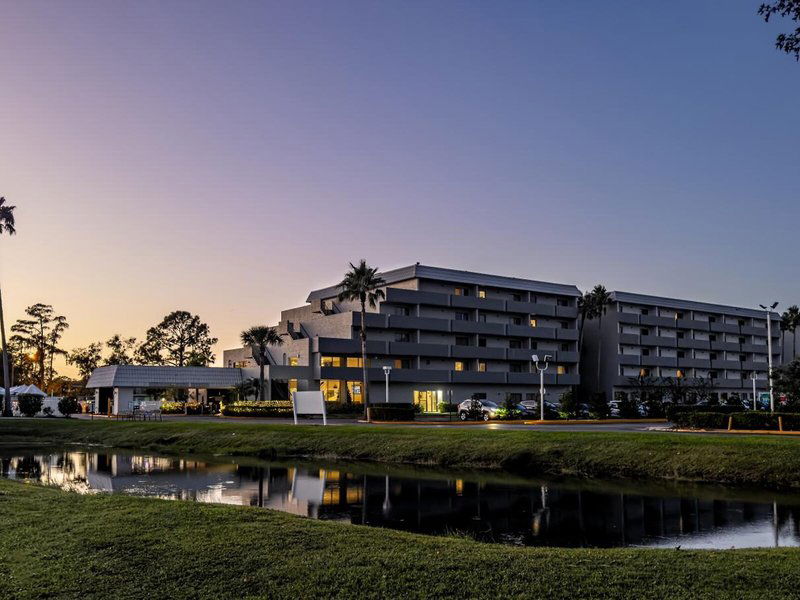 Hotel Palazzo Lakeside Hotel Kissimmee