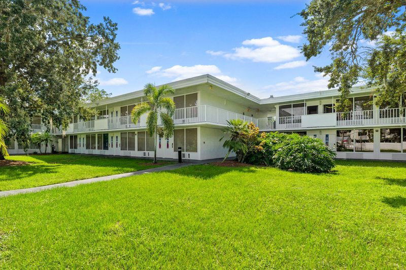 Hotel Baymont By Wyndham Orlando Lake Buena Vista South