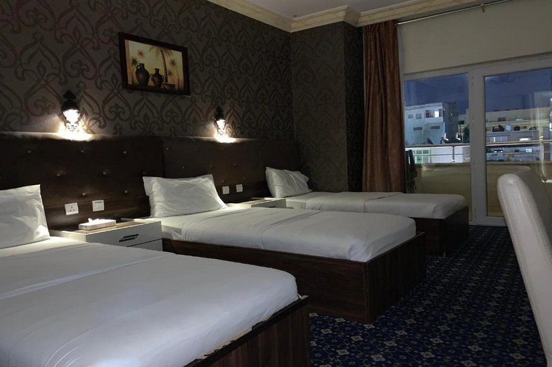 Balcony Hotel