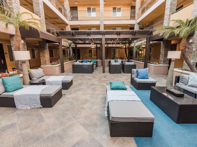 Hotel City Express By Marriott Manhattan Beach