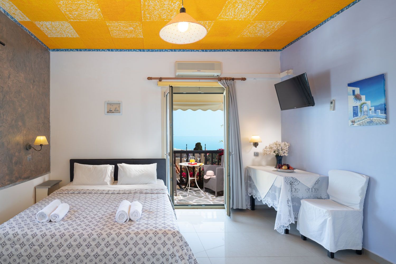 dal travel Korifi Suites Collection