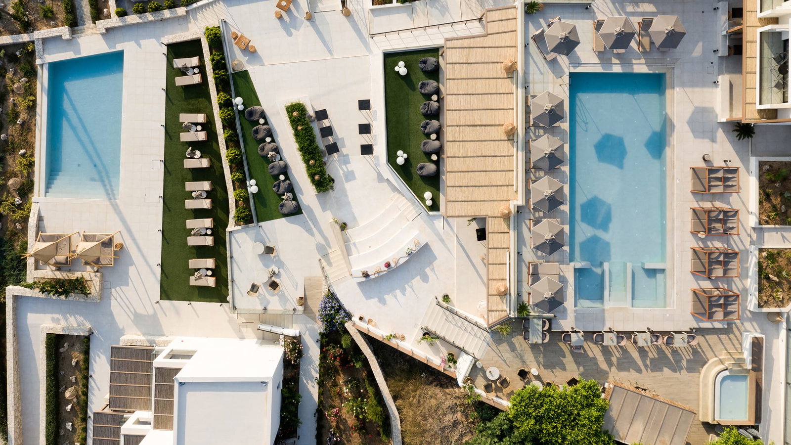 Irida Hotel