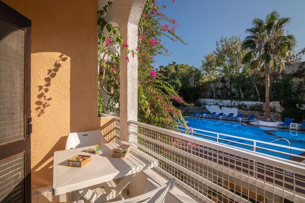 dal travel Iliostasi Beach Apartments