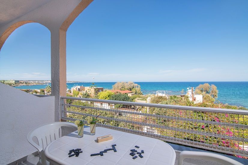 dal travel Iliostasi Beach Apartments