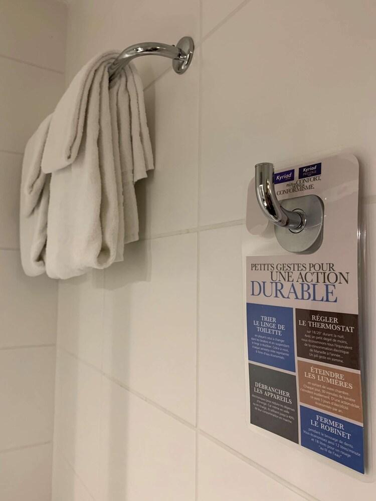 Hotel Kyriad La Roche Sur Yon