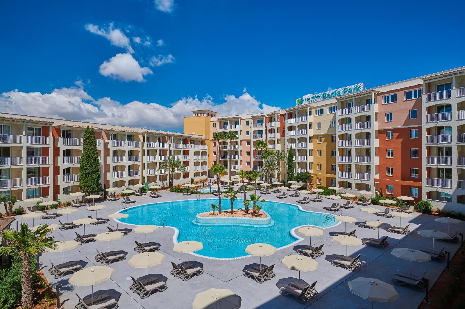 Protur Badía Park Aparthotel