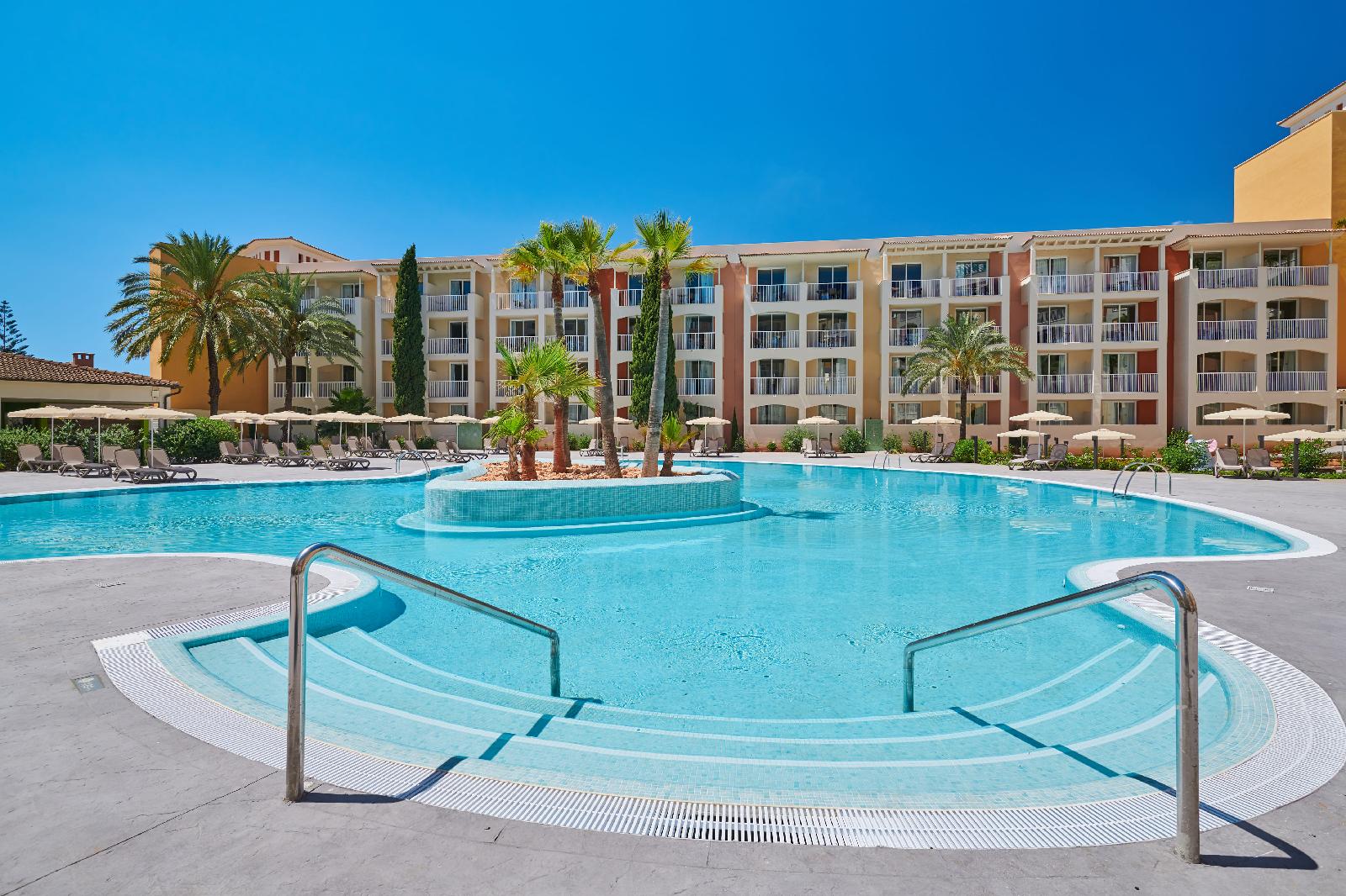 Protur Badía Park Aparthotel