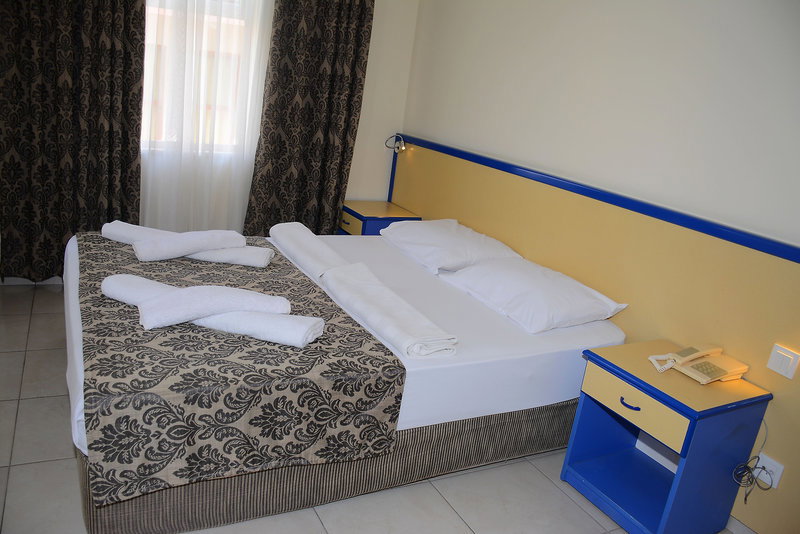 Almera Apart Hotel