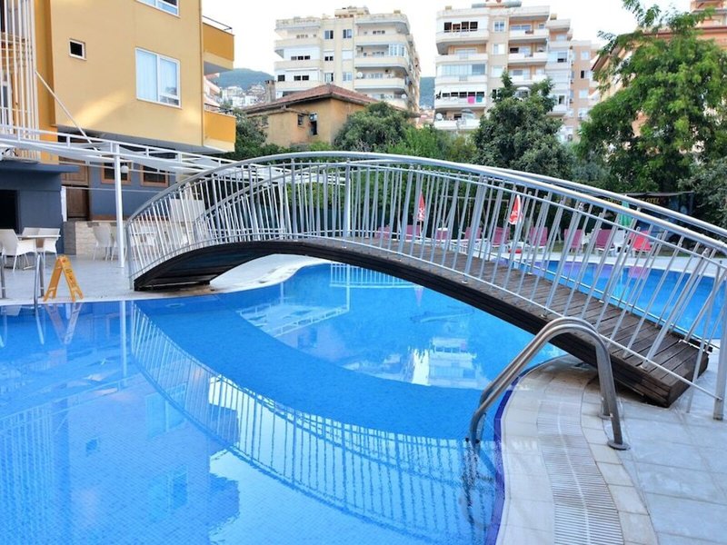 Rose Garden Apart Hotel