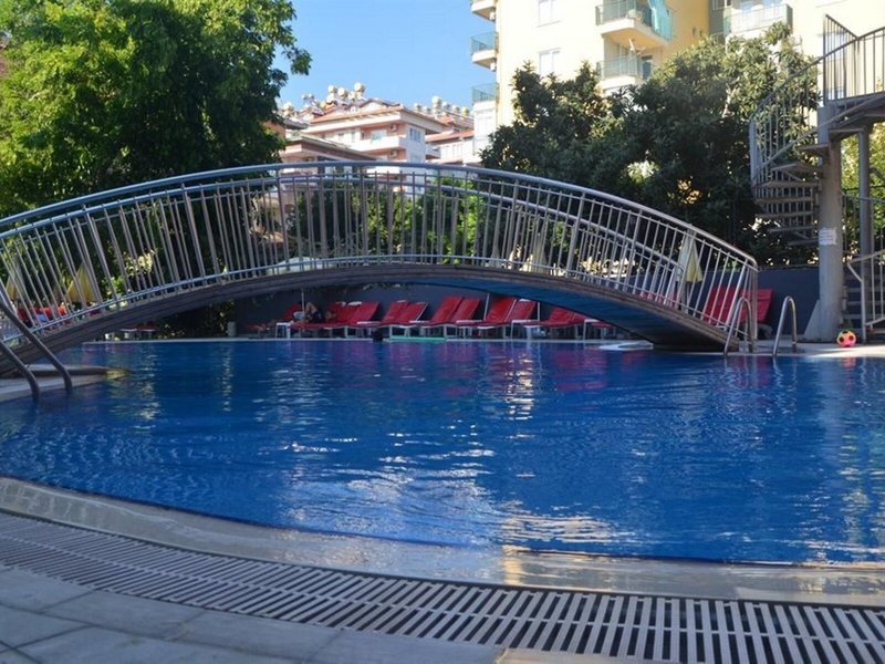Rose Garden Apart Hotel
