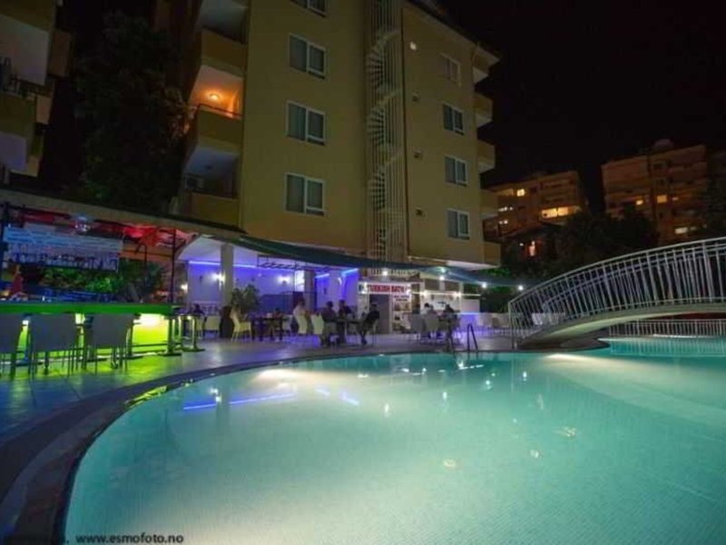Rose Garden Apart Hotel