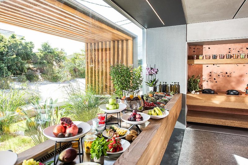 Pilot Amphora Boutique Hotel