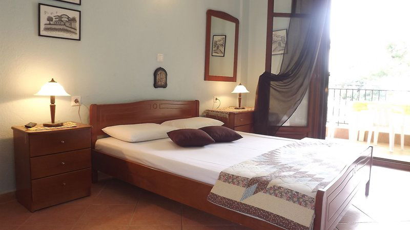 Hotel Pefka Studios & Apartments