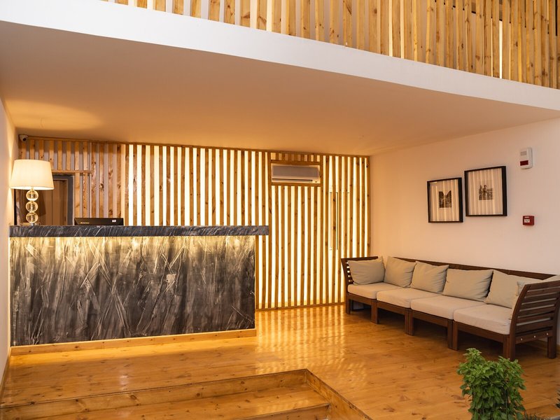 Hotel Tier Collection