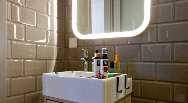 Loc Hospitality Urban Suites
