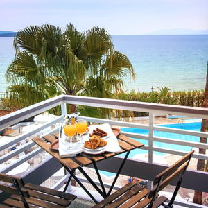 Sejur The Grove Seaside Hotel vacanta Drepano