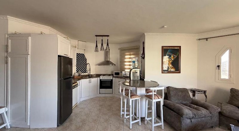 Hotel Regency Towers Apartments