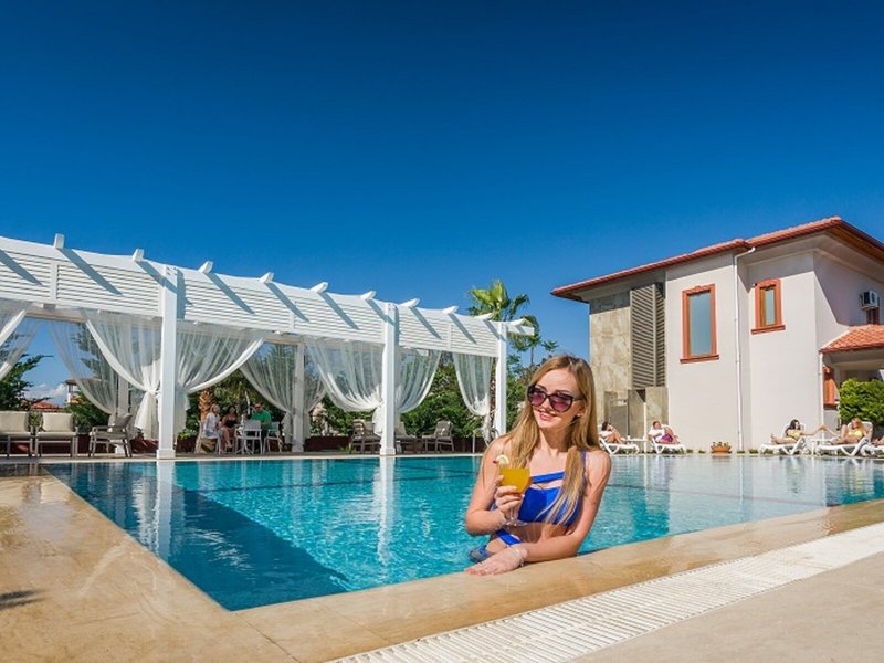 Vista Villas & Suites