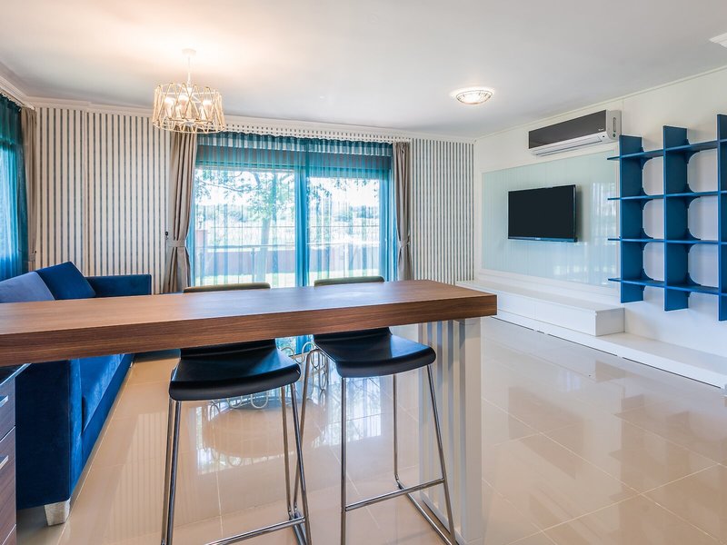 Vista Villas & Suites