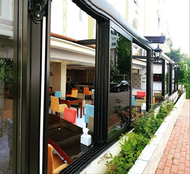 Hotel Lavin Garden Hotel